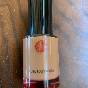 Koh Gen Do MAIFANSHI AQUA FOUNDATION Shade 301